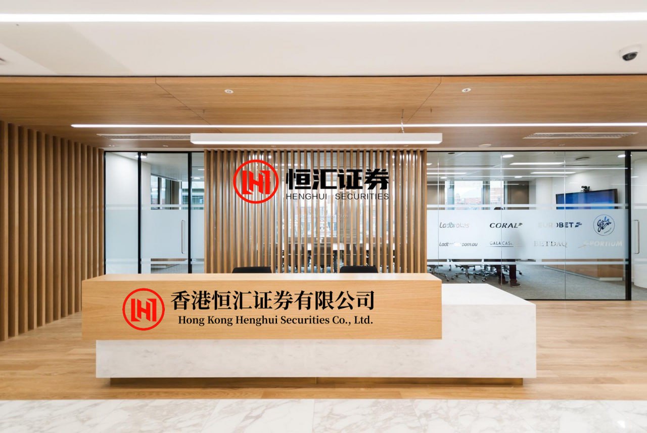 牛8速配 苹果发布Q2财报: 营收1112亿美元, 利润296亿美元